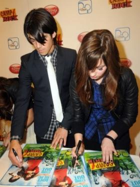 Guest_XDemiLovatoX