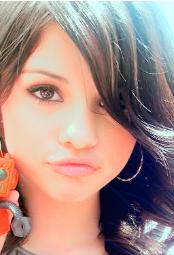 ForeverSelenaGomez